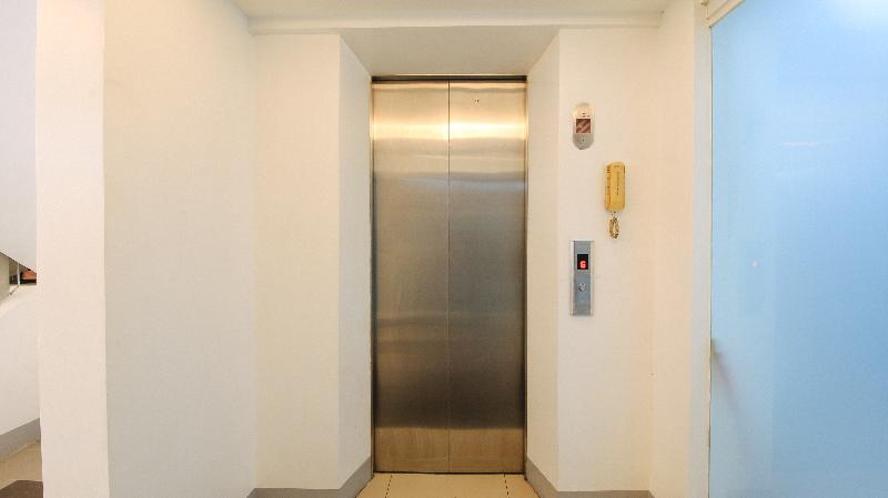 فندق Reddoorz Plus @ San Marcelino Malate