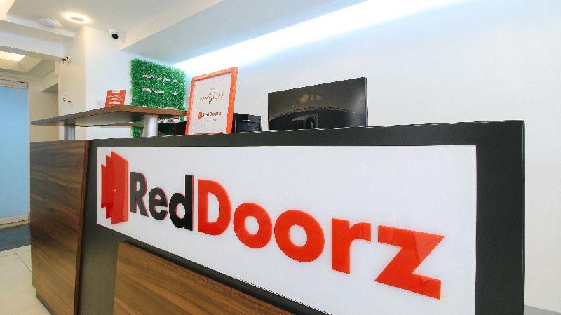فندق Reddoorz Plus @ San Marcelino Malate