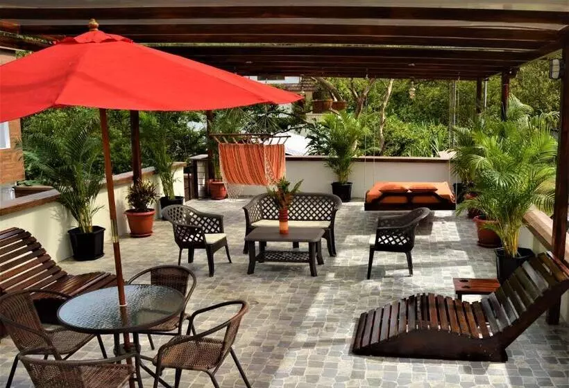 Toucan Platinum Suites Apart