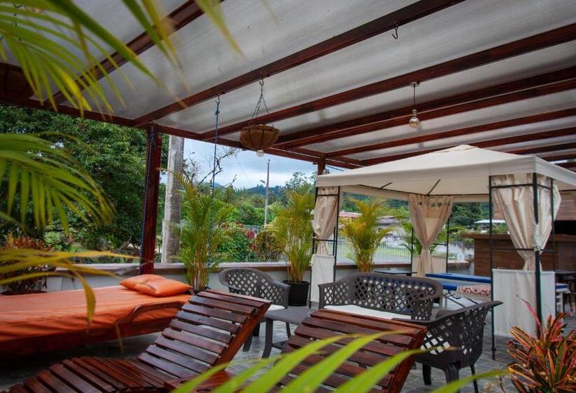 Toucan Platinum Suites Apart