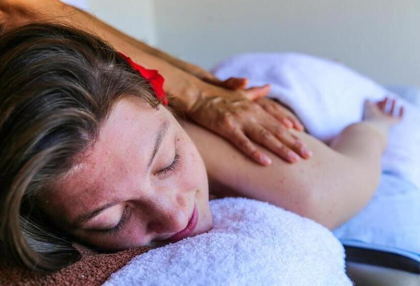 Toucan Platinum Suites Apart