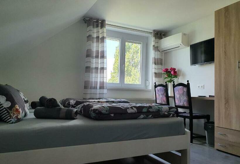 צימר Monostor Panzió