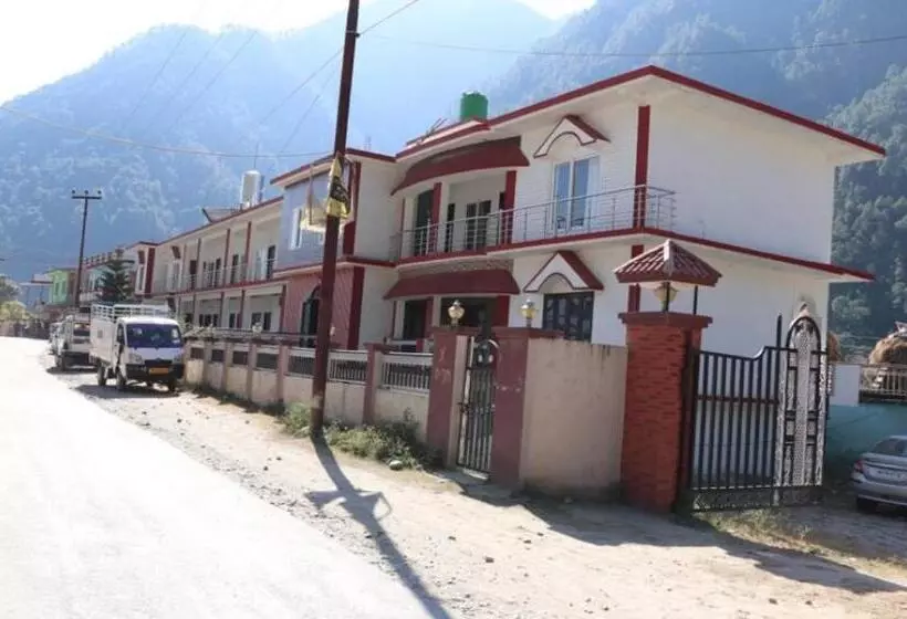 هتل Divine Palace