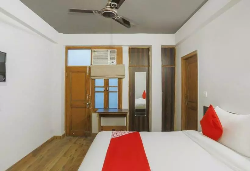 Flagship Hotel Discovery Near Pvr Ansal Plaza Greater Noida