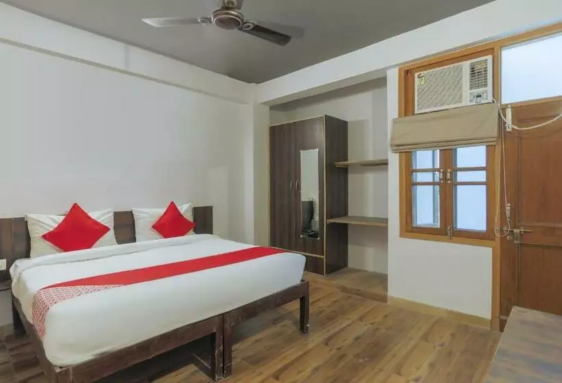 Flagship Hotel Discovery Near Pvr Ansal Plaza Greater Noida