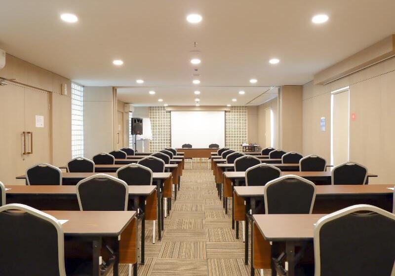 فندق Swissbelexpress Cilegon