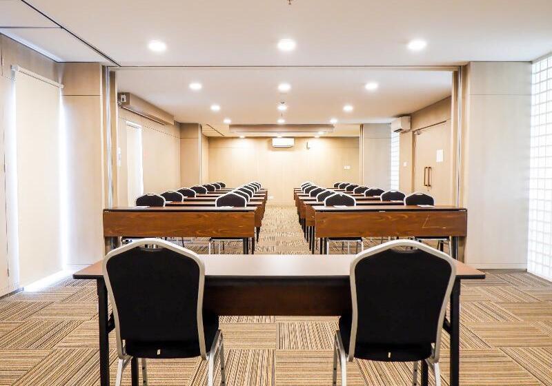 فندق Swissbelexpress Cilegon