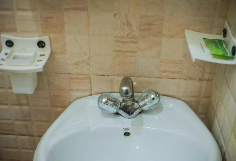 هاستل Goho Rooms Badar