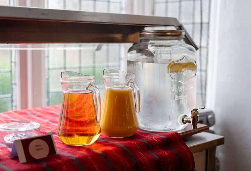 צימר Lord Kitcheners Guest House