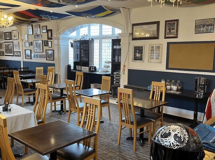 צימר Lord Kitcheners Guest House