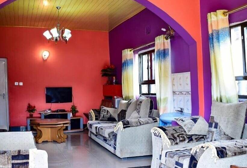 هتل Aberdare Gardens And Resort