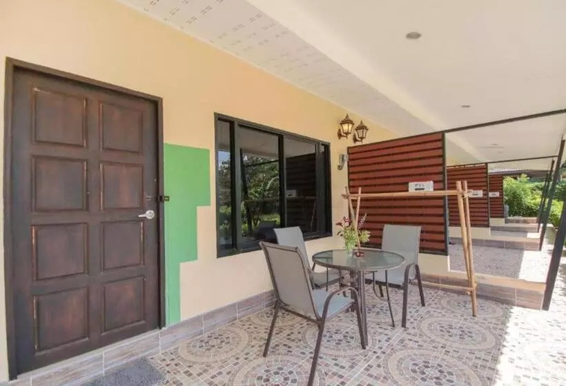 هتل Oyo 1122 Napas House