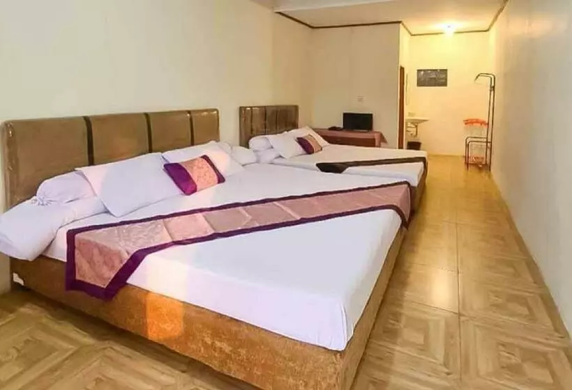 Hotelli Pesona Wisata Alam Ciparay Endah Mitra Reddoorz