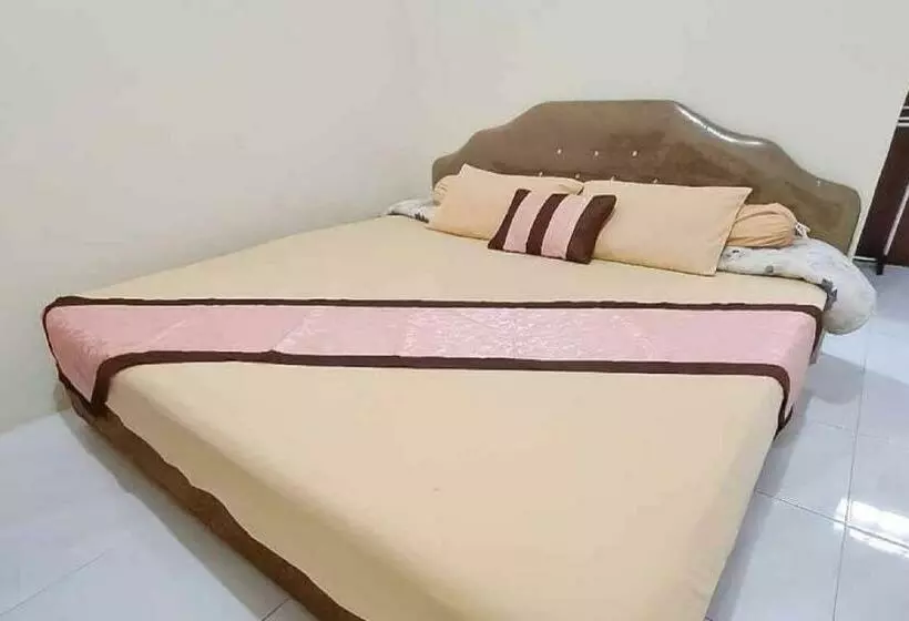 Hotelli Pesona Wisata Alam Ciparay Endah Mitra Reddoorz