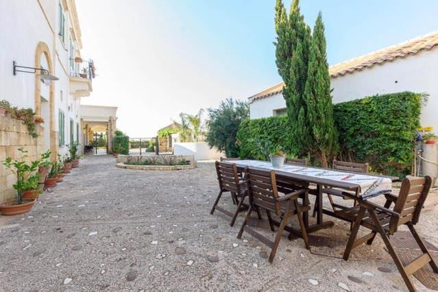 Hotel Podere Fossarunza Di Carlo Manzo