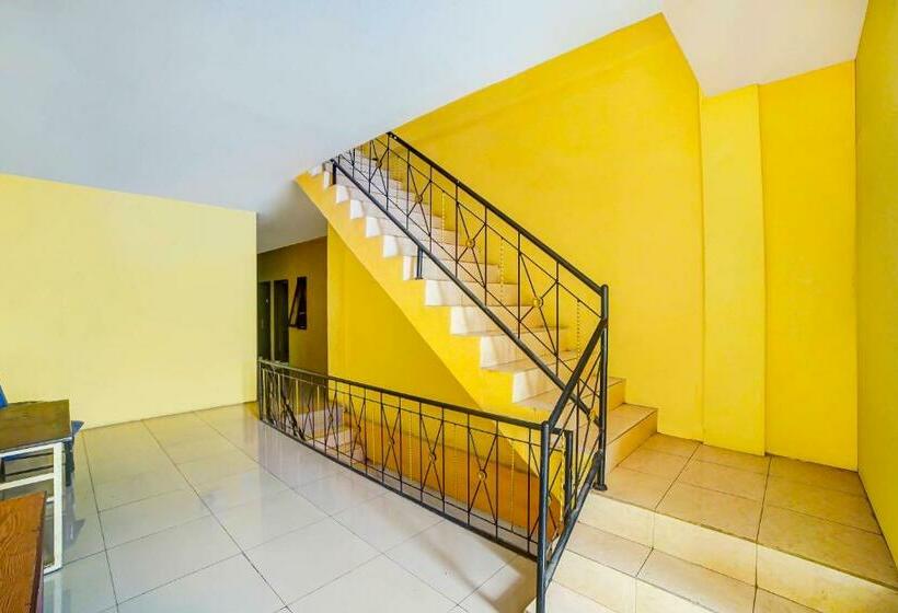 בית מלון כפרי Reddoorz @ Brayan Medan