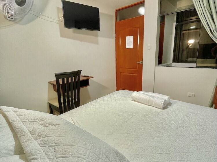 Jultom Inn Hotel & Suites