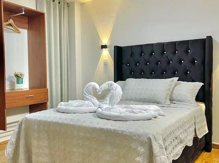 Jultom Inn Hotel & Suites