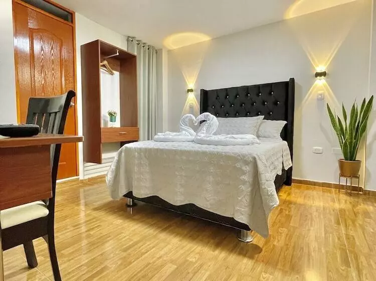 Jultom Inn Hotel & Suites