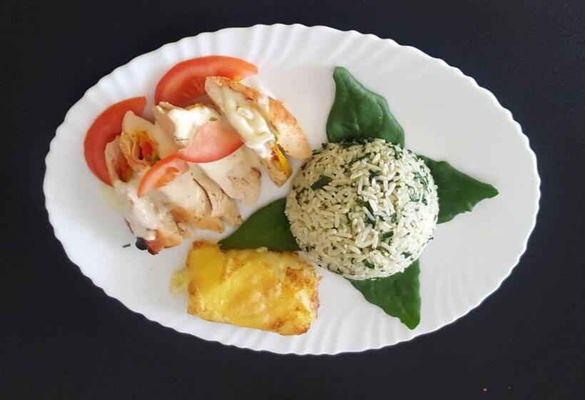 پانسیون Hostal Mar Y Tierra