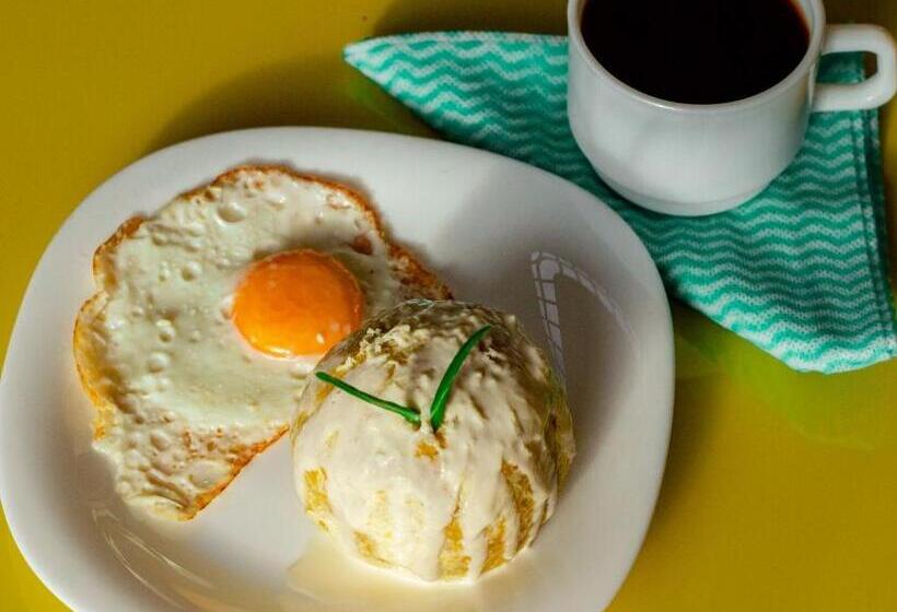 پانسیون Hostal Mar Y Tierra