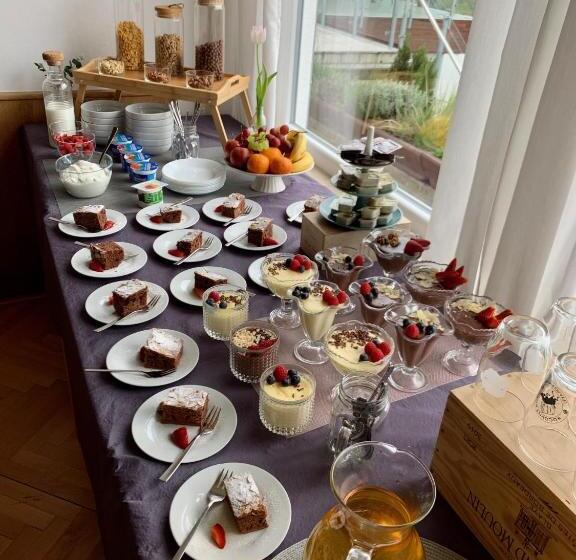 膳宿费 Penzion Kozí Horka U Brněnské Přehrady