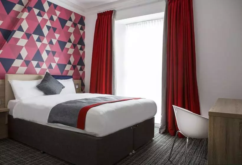 Отель Cityroomz Edinburgh