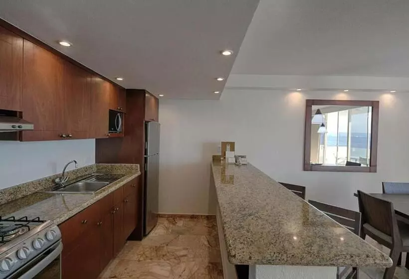 호텔 Costa Sur Resort & Spa