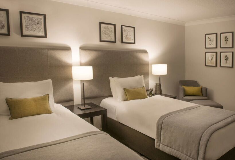 酒店 De Vere Wokefield Estate