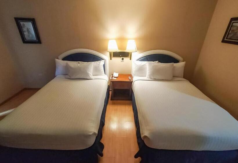 هتل Gran Plaza & Convention Center