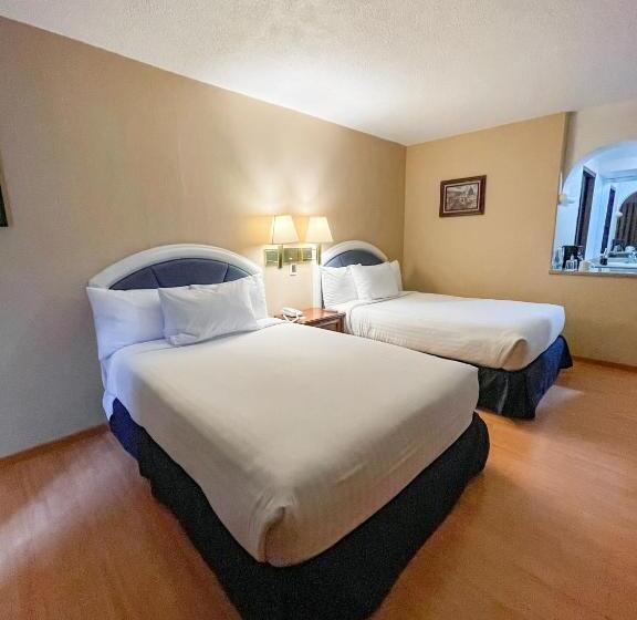 هتل Gran Plaza & Convention Center