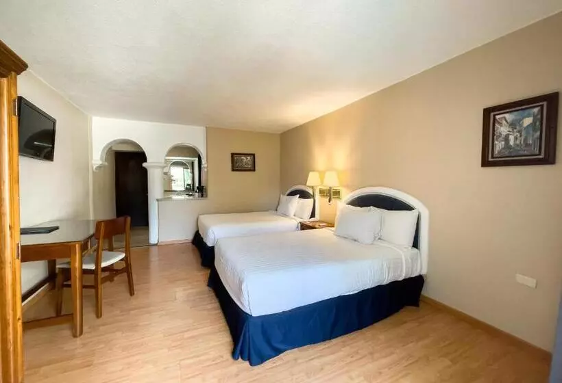 هتل Gran Plaza & Convention Center