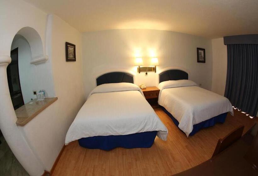 هتل Gran Plaza & Convention Center