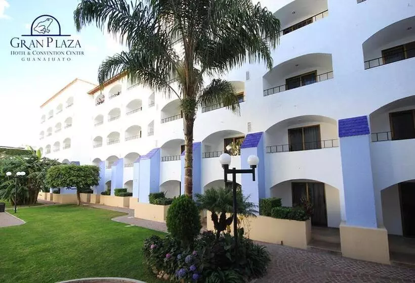 هتل Gran Plaza & Convention Center