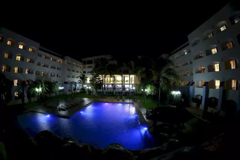 هتل Gran Plaza & Convention Center