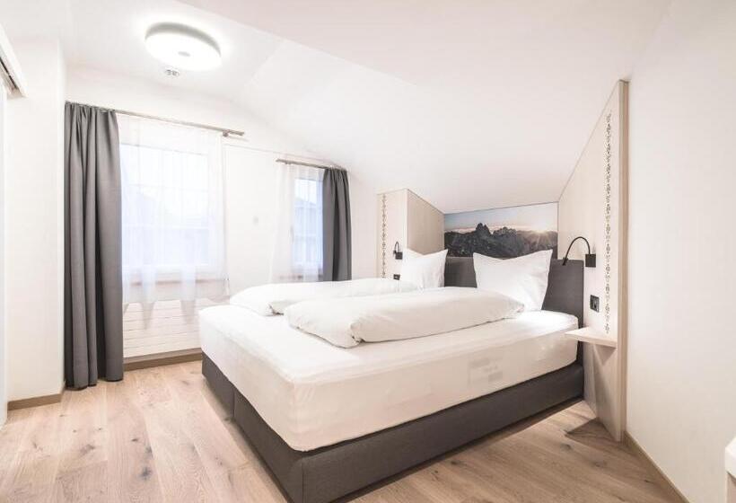 فندق Traube Restaurant &