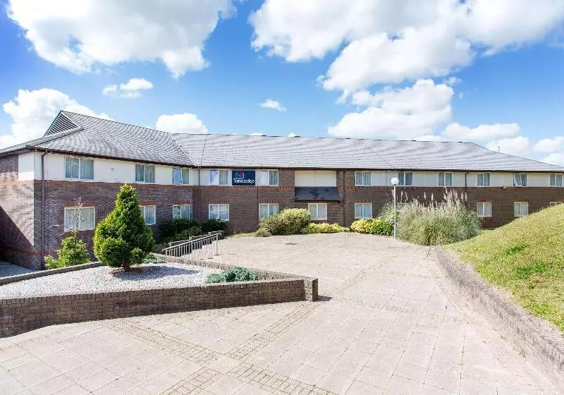 ホテル Travelodge Saltash