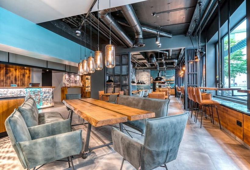 Hotelli Unsöld S Factory