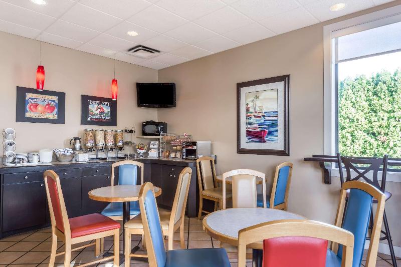 Motel Super 8 By Wyndham Kelowna Bc