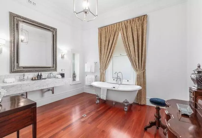 Aamiaismajoitus (B&B) Delgattie Estate