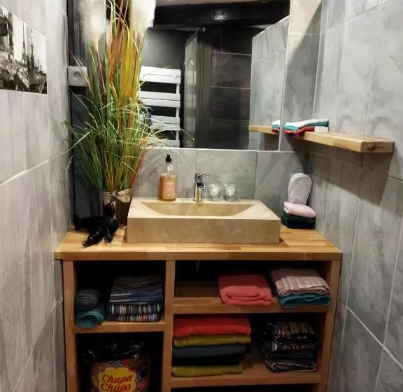 Aamiaismajoitus (B&B) Hostelry Music Repetition