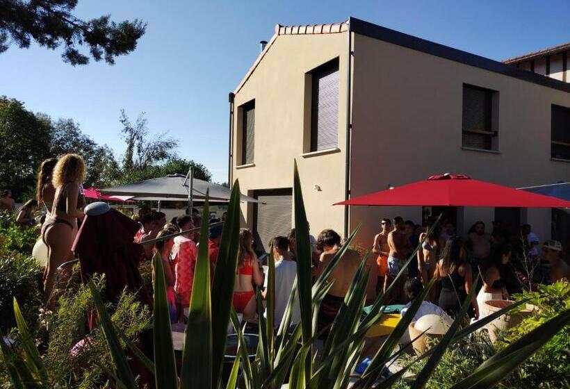 צימר Hostelry Music Repetition