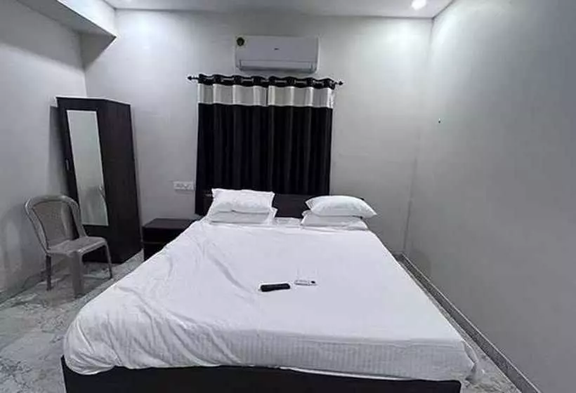 Fabhotel C Grand