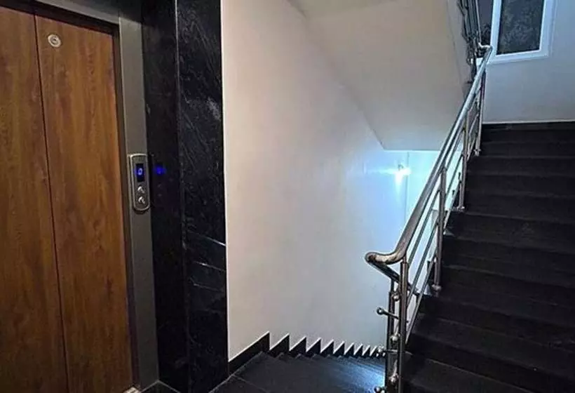 Fabhotel C Grand