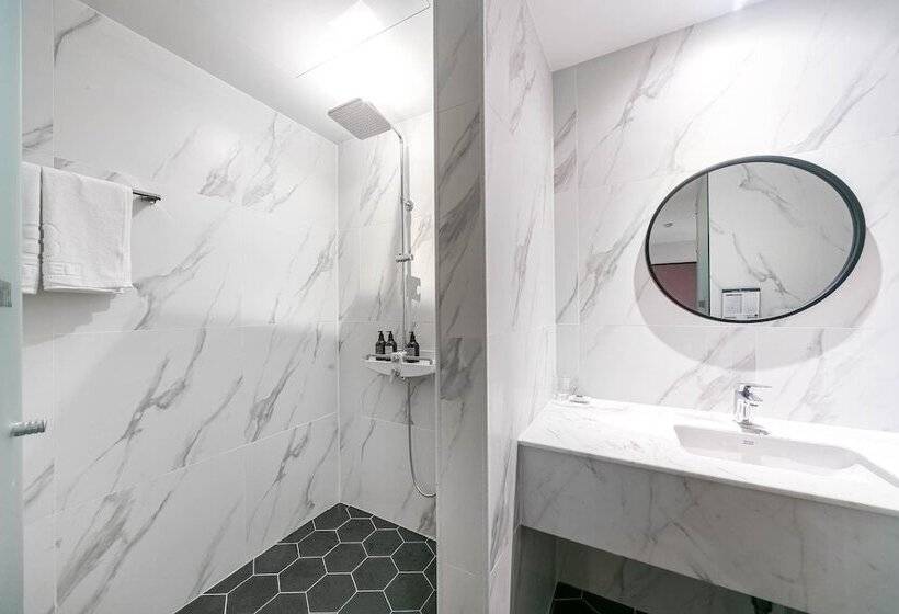 בית מלון כפרי Pohang Brown Dot