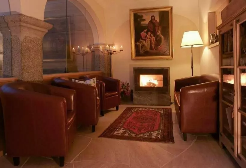 ホテル Gasthof/albergo Dasser