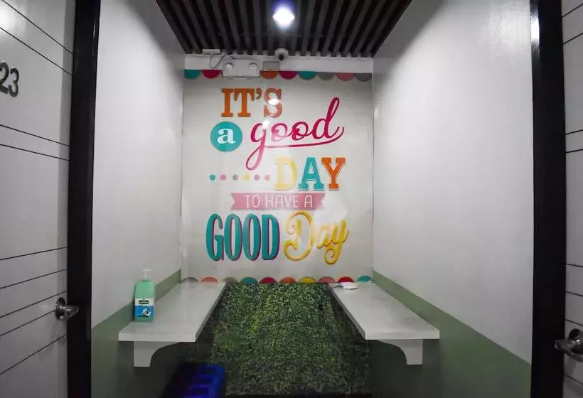 هتل Happy Homes Manila