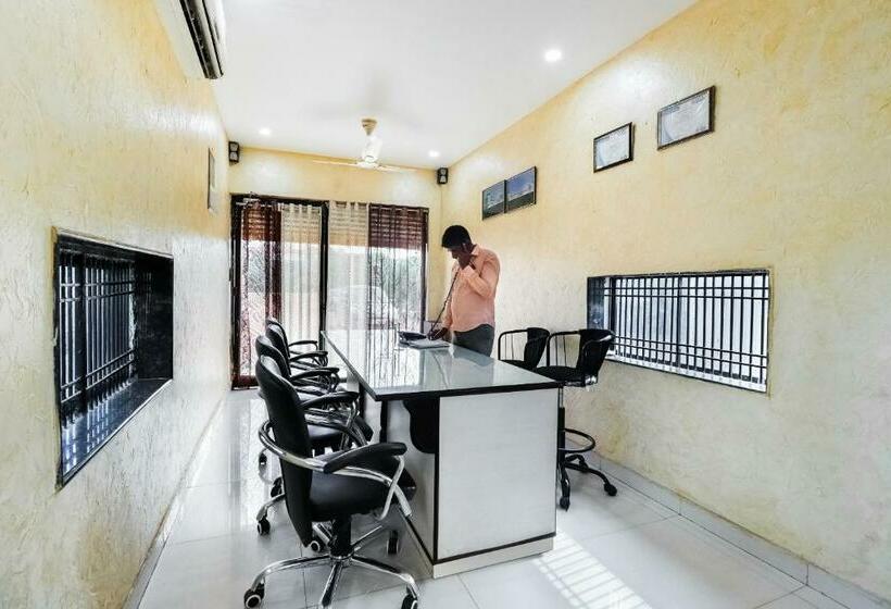 酒店 Oyo 45974 M.p. Hall