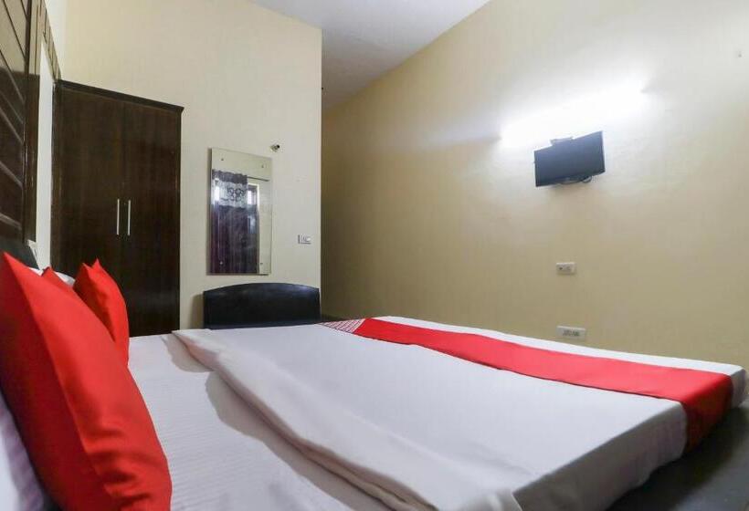 בית מלון כפרי Oyo 61138 Kamal Palace