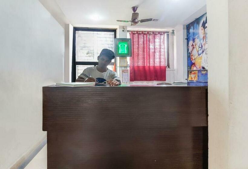 Hotel Spot On 44704 Harihar Lodging And Yatri Niwas